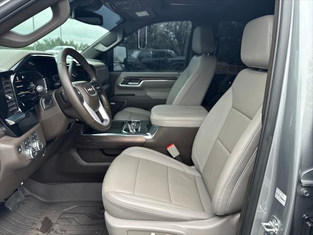 2025 GMC Sierra 2500HD 4WD Crew Cab Standard Bed SLT