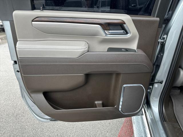 2025 GMC Sierra 2500HD 4WD Crew Cab Standard Bed SLT
