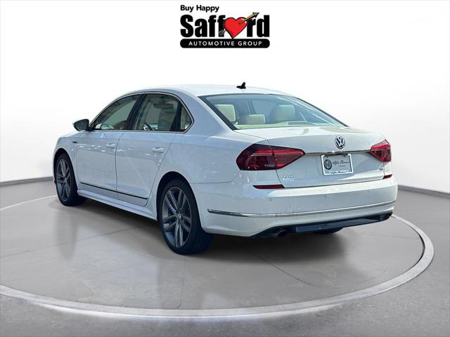 2019 Volkswagen Passat 2.0T SE R-Line