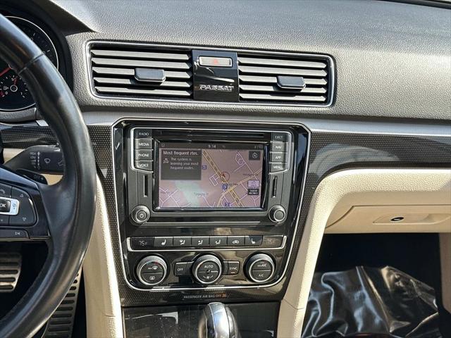 2019 Volkswagen Passat 2.0T SE R-Line