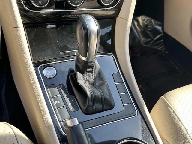 2019 Volkswagen Passat 2.0T SE R-Line
