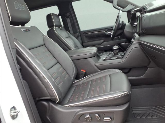 2024 GMC Sierra 1500 4WD Crew Cab Short Box AT4X