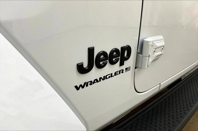 2026 Jeep Wrangler 4-Door Sahara 4x4