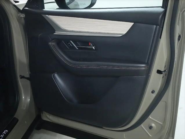 2025 Mazda CX-70 Premium Package