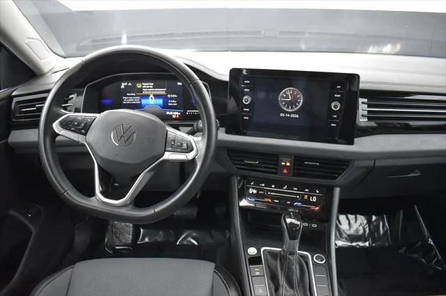 2025 Volkswagen Jetta 1.5T SE