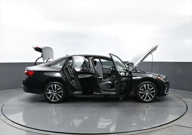 2025 Volkswagen Jetta 1.5T SE