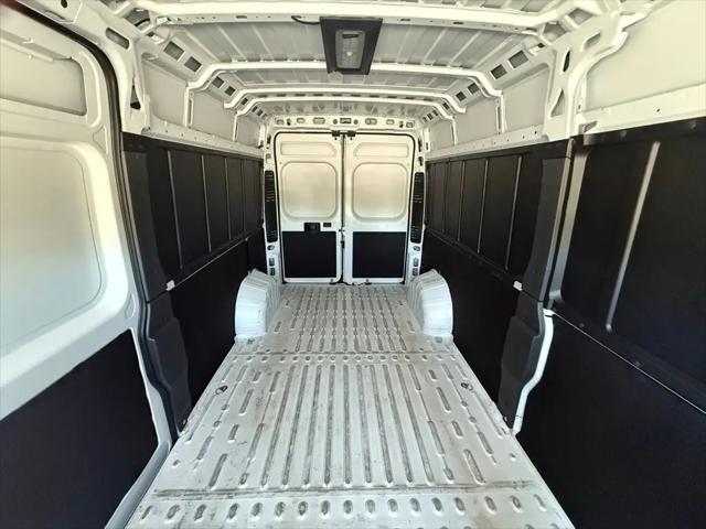 2025 Ram ProMaster 2500 Cargo Van Tradesman High Roof 159" WB w/Pass Seat