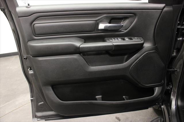 2026 Ram 1500 Express Crew Cab 4x4 5'7" Box