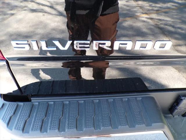 2026 Chevrolet Silverado 1500 4WD Crew Cab Standard Bed LT