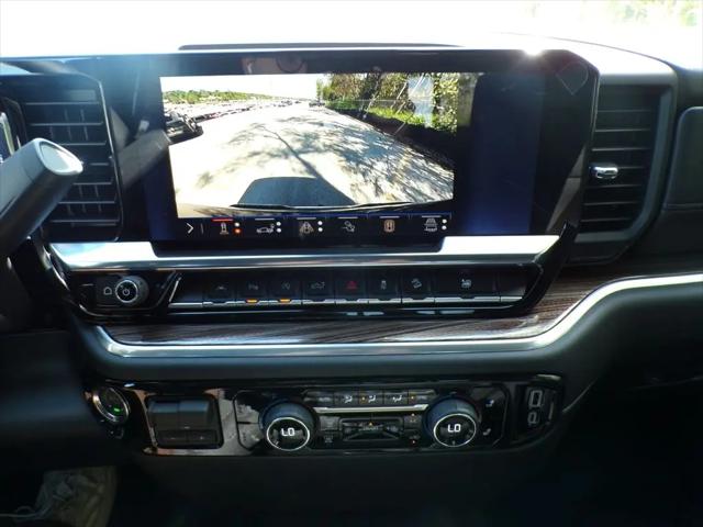 2026 Chevrolet Silverado 1500 4WD Crew Cab Standard Bed LT