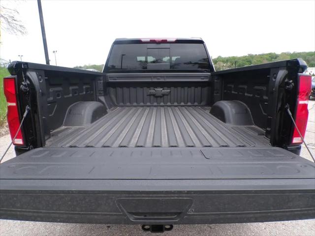 2026 Chevrolet Silverado 2500HD Crew Cab, Standard Bed, LTZ, 4WD