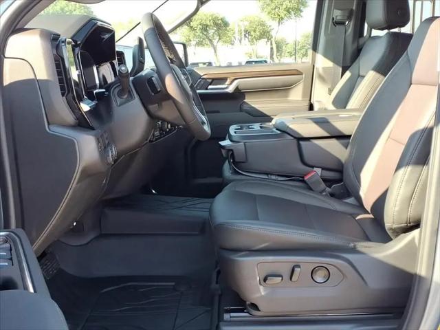 2026 Chevrolet Silverado 1500 2WD Crew Cab Short Bed LT