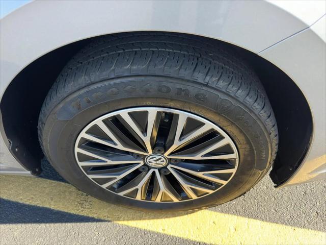 2019 Volkswagen Jetta 1.4T SEL