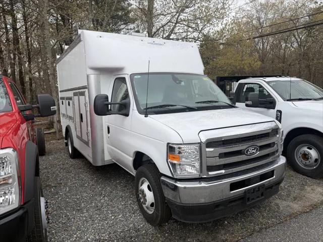 2027 Ford E-Series Cutaway E-Series Cutaway
