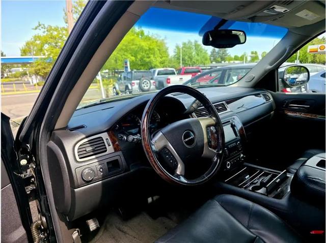 2010 GMC Yukon XL Denali