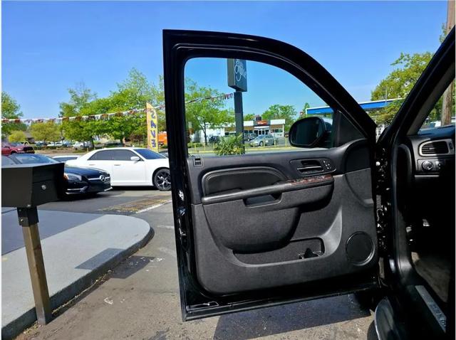 2010 GMC Yukon XL Denali