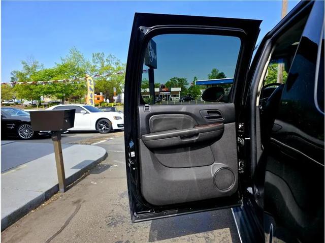 2010 GMC Yukon XL Denali
