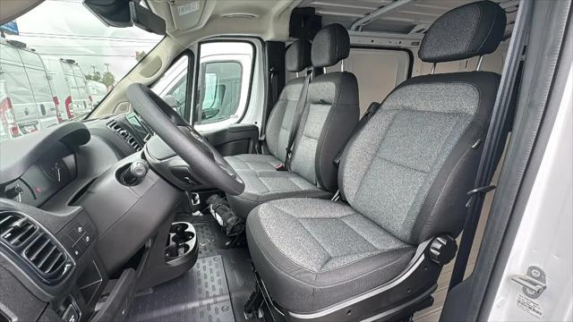 2026 Ram ProMaster Cargo Van Tradesman Low Roof 136" WB w/Pass Seat