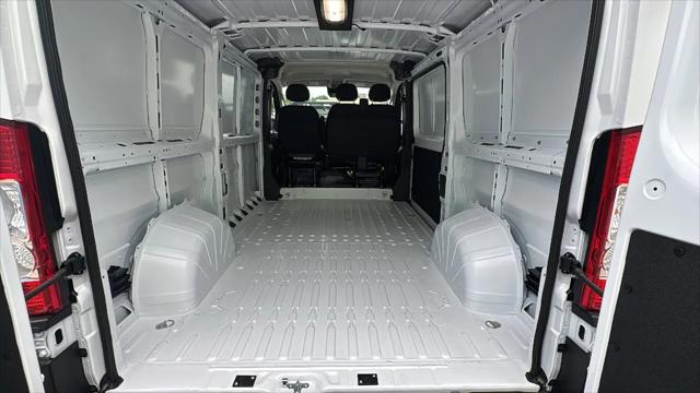 2026 Ram ProMaster Cargo Van Tradesman Low Roof 136" WB w/Pass Seat