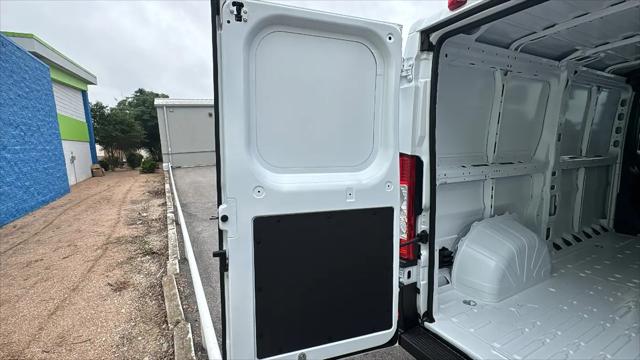 2026 Ram ProMaster Cargo Van Tradesman Low Roof 136" WB w/Pass Seat