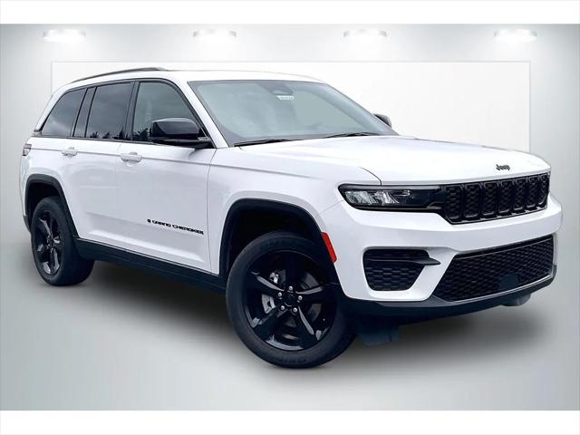 2023 Jeep Grand Cherokee Altitude 4x4 for sale in Olympia, WA