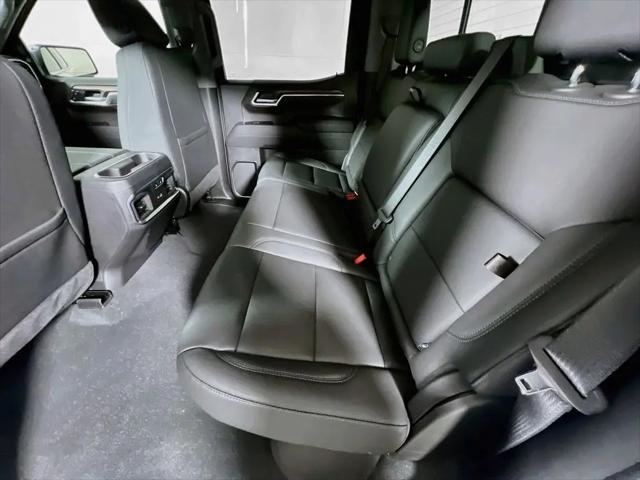 2026 GMC Sierra 1500 Crew Cab, Short Bed, SLT, 4WD