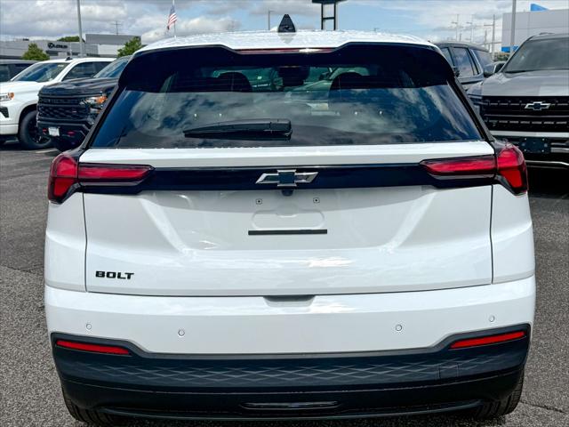 2027 Chevrolet Bolt LT FWD