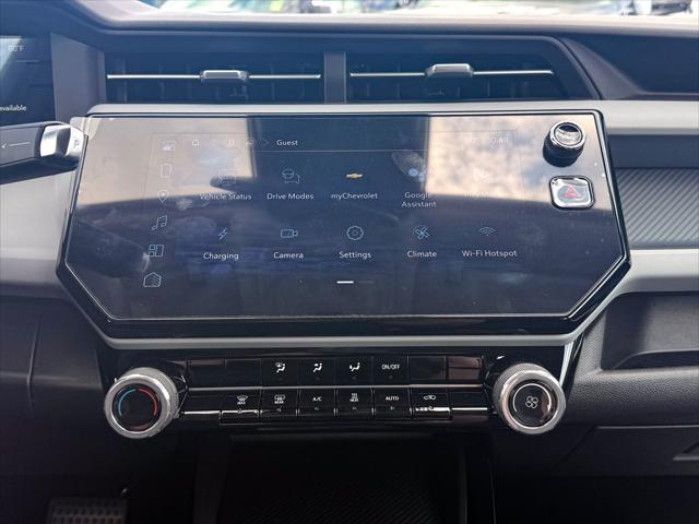 2027 Chevrolet Bolt LT FWD