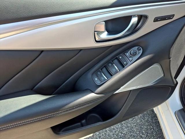2023 INFINITI Q50 LUXE AWD