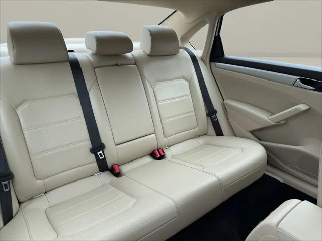 2019 Volkswagen Passat 2.0T Wolfsburg Edition