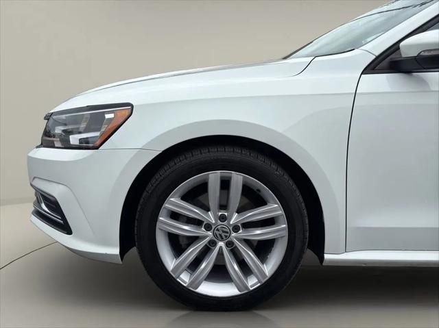 2019 Volkswagen Passat 2.0T Wolfsburg Edition