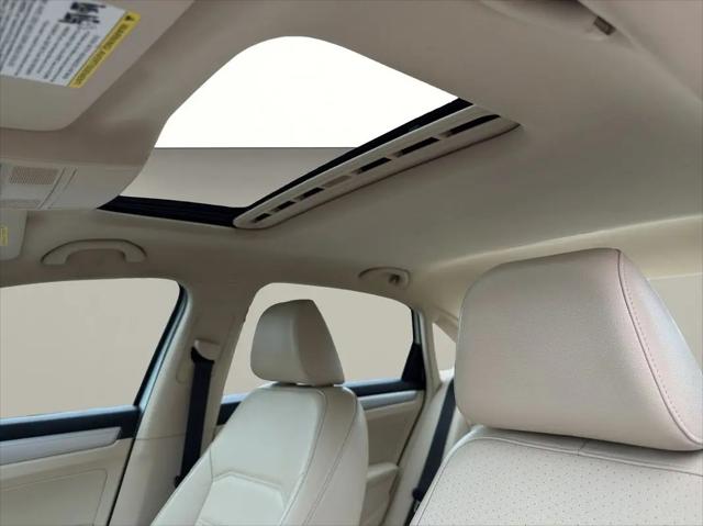 2019 Volkswagen Passat 2.0T Wolfsburg Edition