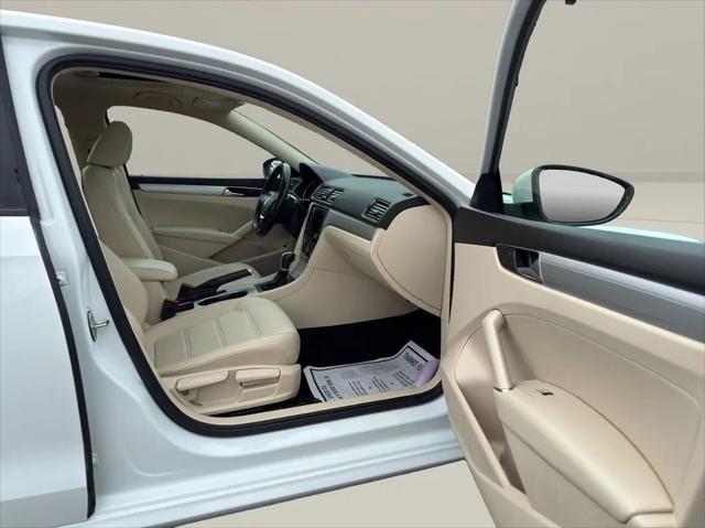 2019 Volkswagen Passat 2.0T Wolfsburg Edition