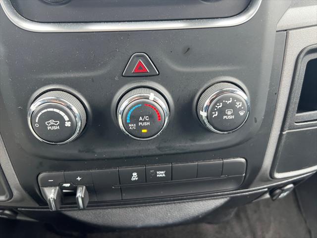 2017 Ram 1500 Tradesman Crew Cab 4x2 6'4" Box