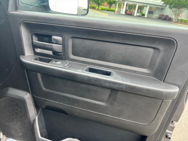2017 Ram 1500 Tradesman Crew Cab 4x2 6'4" Box