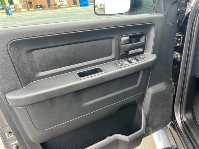 2017 Ram 1500 Tradesman Crew Cab 4x2 6'4" Box