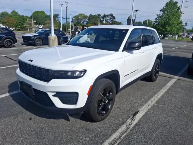 2023 Jeep Grand Cherokee Altitude 4x4 for sale in Dover, DE