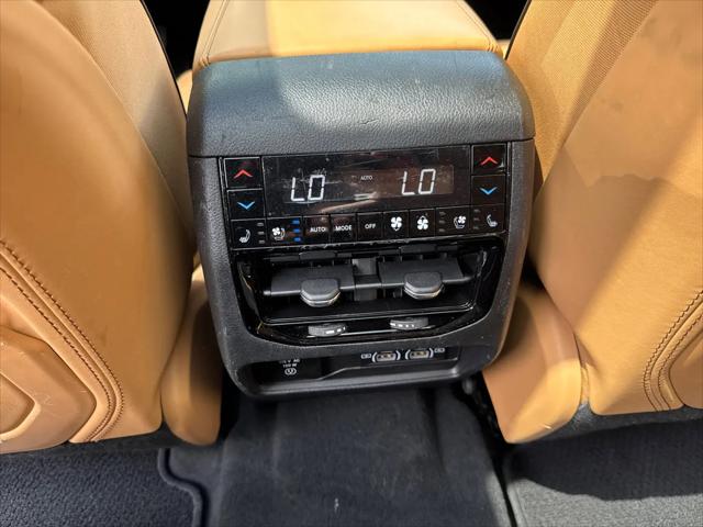 2025 Jeep Grand Cherokee L Summit Reserve 4x4