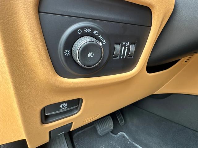 2025 Jeep Grand Cherokee L Summit Reserve 4x4