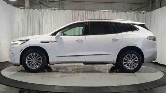 2024 Buick Enclave Essence AWD