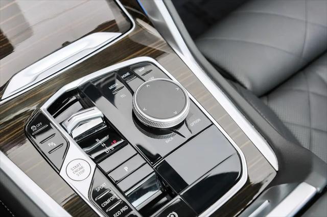 2025 BMW X6 xDrive40i