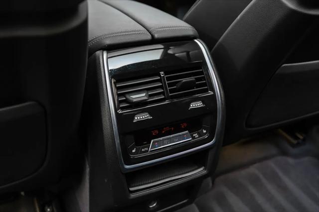 2025 BMW X6 xDrive40i