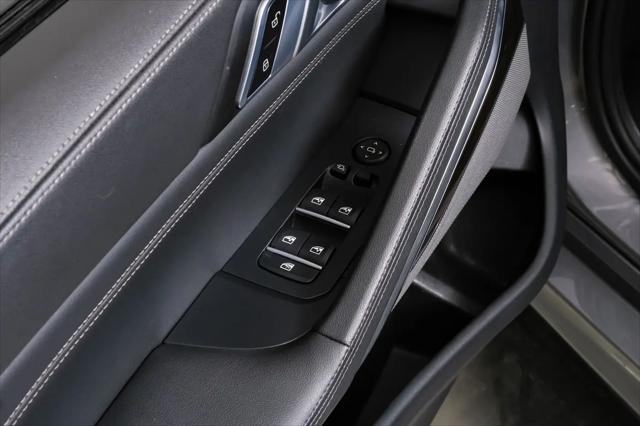 2025 BMW X6 xDrive40i