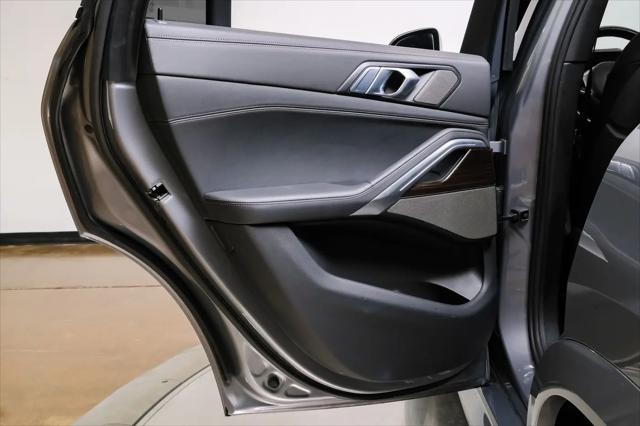 2025 BMW X6 xDrive40i