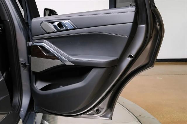 2025 BMW X6 xDrive40i