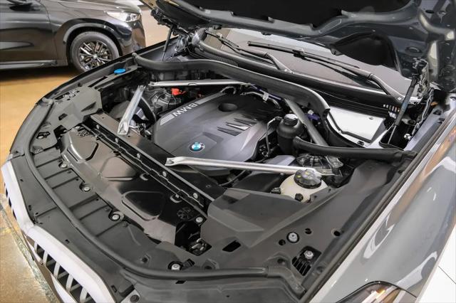 2025 BMW X6 xDrive40i