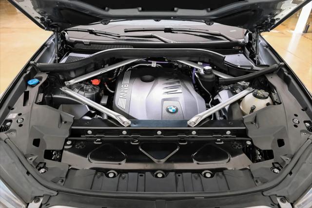 2025 BMW X6 xDrive40i