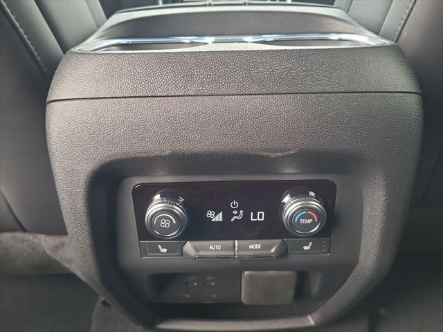 2026 GMC Acadia Elevation FWD