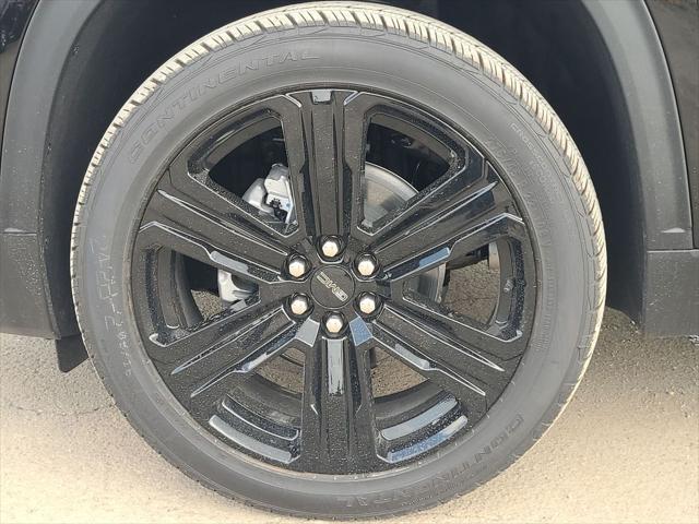 2026 GMC Acadia Elevation FWD