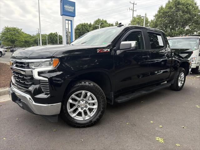 2023 Chevrolet Silverado 1500 4WD Crew Cab Standard Bed LT
